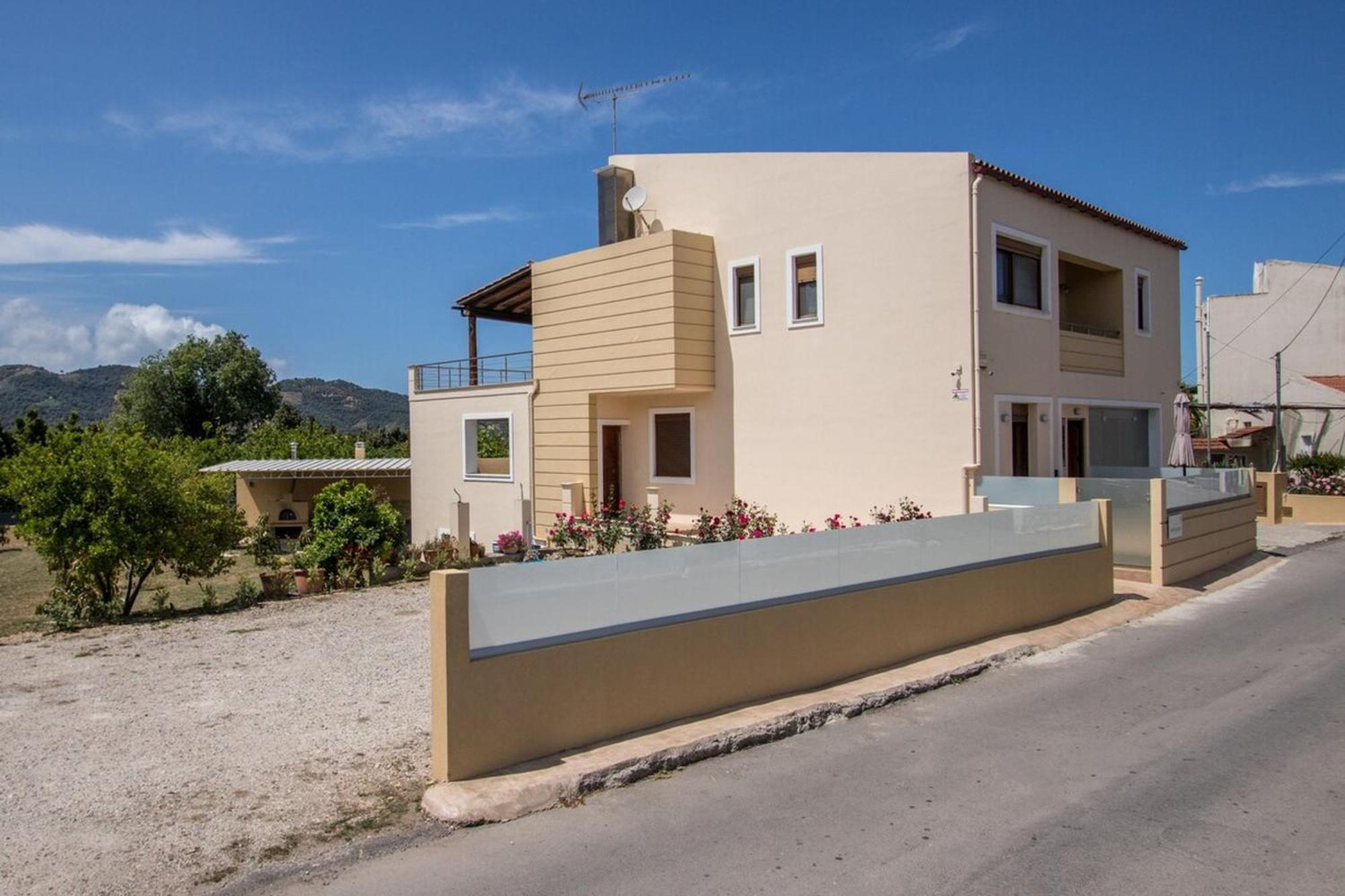 Luxury Katsoulakis Apartments In Countryside Alikianos Exteriér fotografie